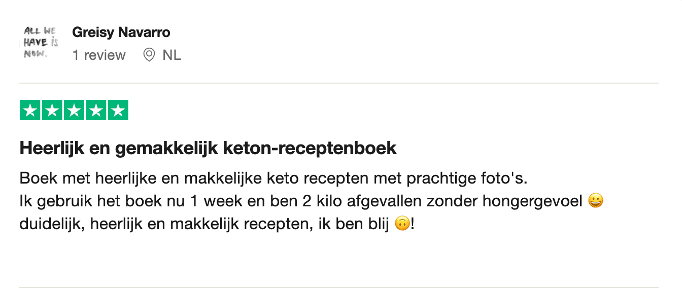 Positieve vijfsterrenrecensie van Greisy Navarro uit Nederland voor een keto kookboek van Gezonderecepten.nl, met lof voor de gemakkelijke, heerlijke recepten met mooie foto’s, meldt 2 kg gewichtsverlies in één week zonder honger, inclusief een glimlach- en knipoogemoji.