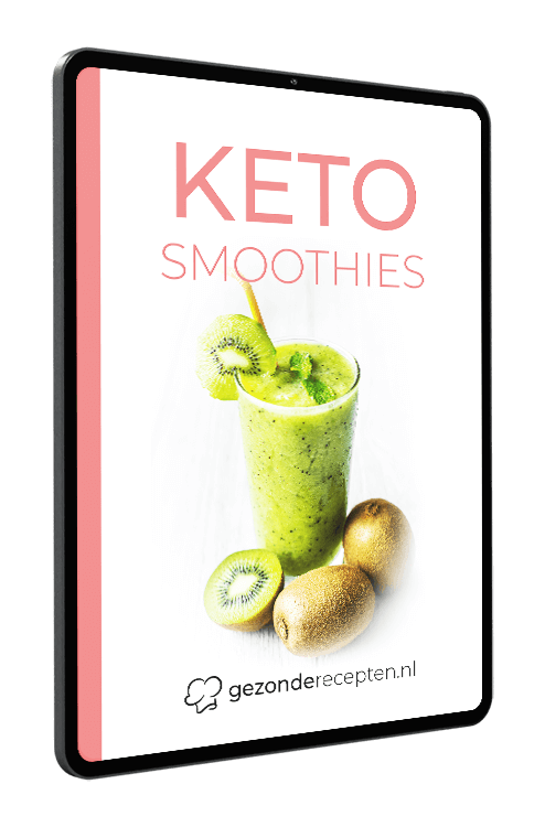 Tablet met de cover van het digitale kookboek “KETO SMOOTHIES” van gezonderecepten.nl, met een groene smoothie in een glas gegarneerd met munt en kiwi, naast hele en gehalveerde kiwi’s op een witte ondergrond — recepten voor koolhydraatarme, keto-vriendelijke smoothies.