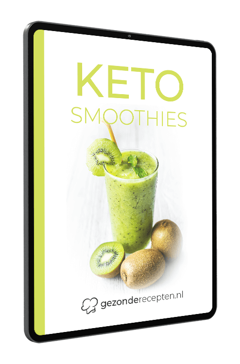 Een tablet met de cover van het digitale kookboek "Keto Smoothies" van Gezonderecepten.nl: een glas dikke groene smoothie met munt en een schijfje kiwi, twee hele kiwi’s en één halve kiwi op een witte ondergrond; lichtgroene titel "KETO SMOOTHIES" — bevat koolhydraatarme, keto-vriendelijke smoothie recepten.