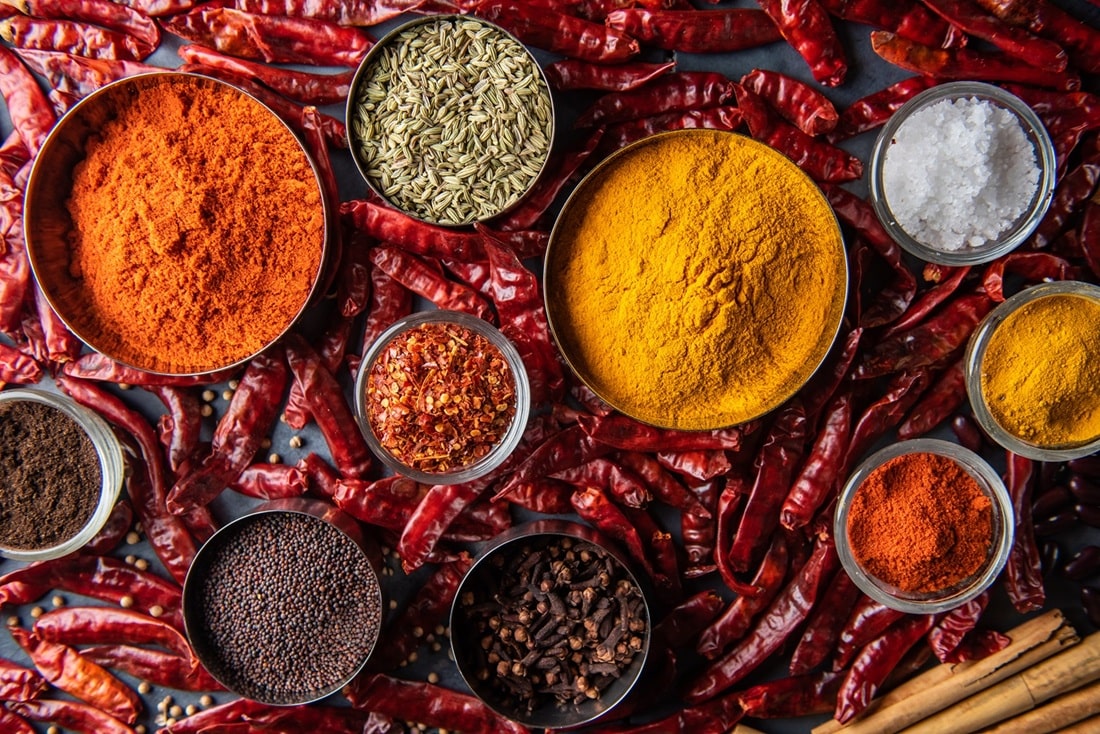 De 7 kruiden die elk koolhydraatarm gerecht laten knallen